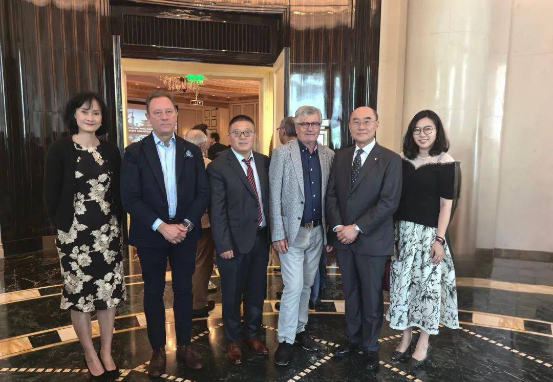 协会资讯 | 中国汽车流通协会与法国经销商代表团交流会议在上海举行